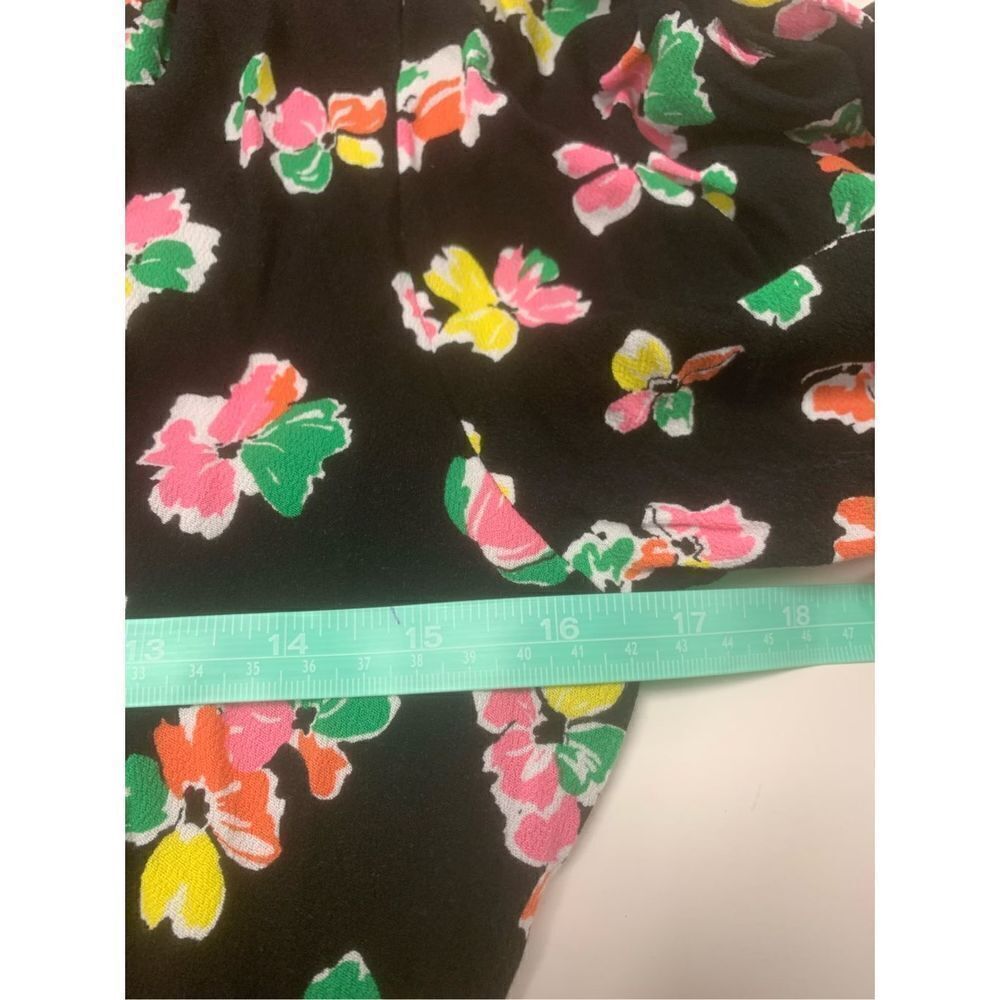 Floral Patterned Romper - Picture 7 of 10